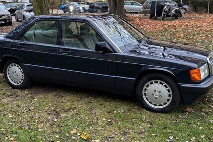 Mercedes-Benz 190 31.400 km 9.500 € Berlin 13407
