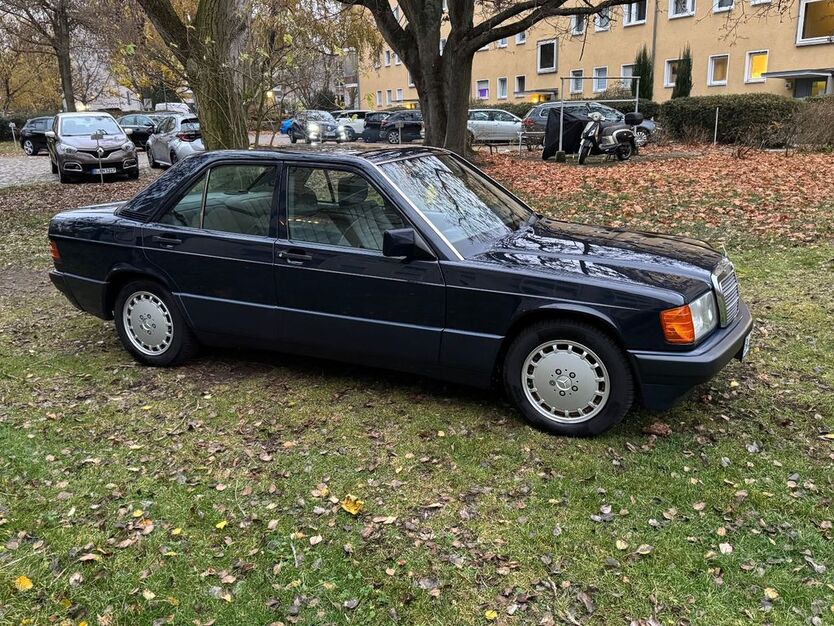 Mercedes-Benz 190 31.400 km 9.500 € Berlin 13407