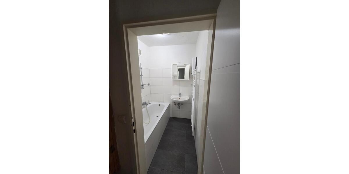 Etagenwohnung Odenthal - 2 Zimmer, 70 m&sup2;, 665&euro; | Angebot:26099098