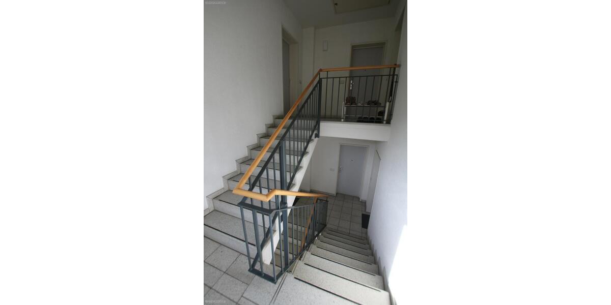 2 Raum DG-Wohnung mit Balkon und Blick ins Grüne. Bad mit Wanne! In Weida! - Dachgeschoßwohnung Weida Liebsdorf | Angebot:26347862