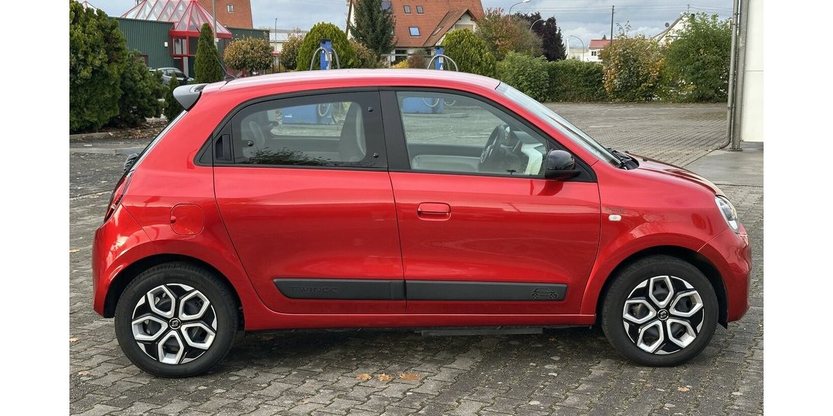 Renault Twingo Equilibre Electric / Sitzheizung 26.720 km 12.690 &euro; Donauwörth 86609