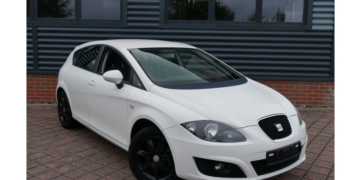 Seat Leon 141.069 km 890 &euro; Schneeberg 08289