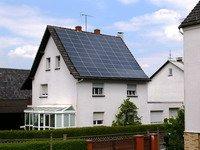 Haus Biebertal - 8 Zimmer, 200 m&sup2;, 1.200&euro; | Angebot:26418790