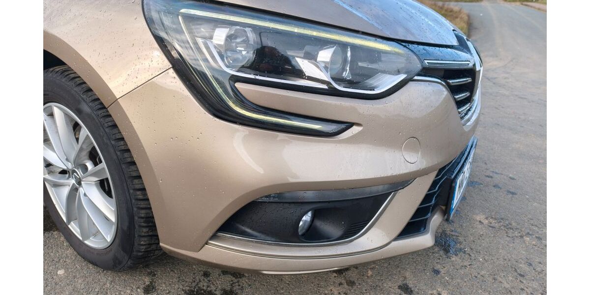 Renault Megane 152.000 km 9.400 &euro; Steffenberg 35239