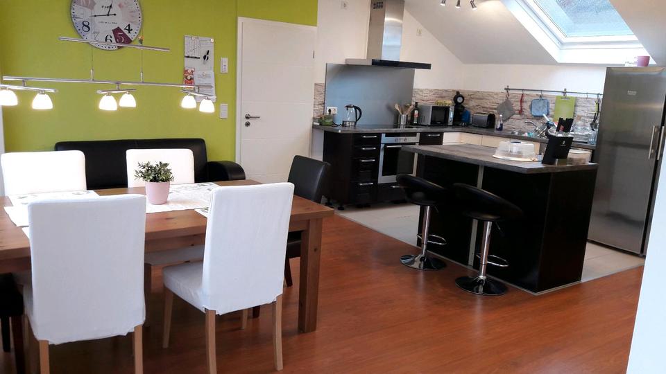Dachgeschoßwohnung Erlenbach am Main - 5 Zimmer, 18 m&sup2;, 300&euro; | Angebot:26067072