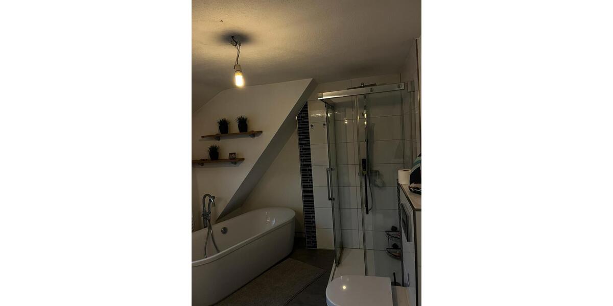 Einfamilienhaus Bad Emstal - 7 Zimmer, 150 m&sup2;, 1.200&euro; | Angebot:25104371