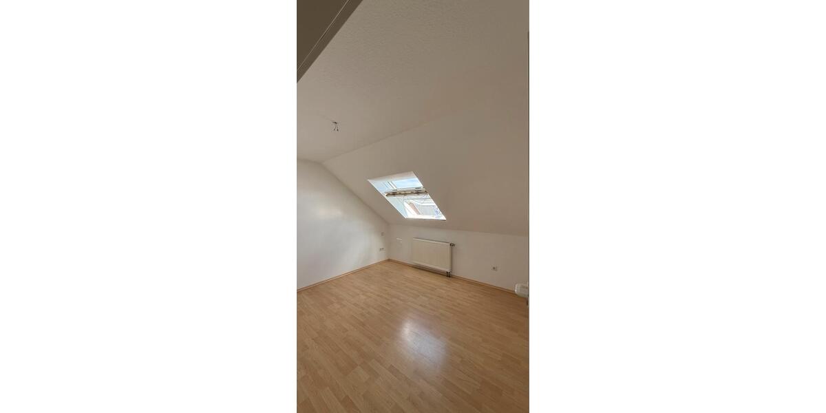 Dachgeschoßwohnung Dortmund Brackel - 3 Zimmer, 65 m&sup2;, 600&euro; | Angebot:26679624