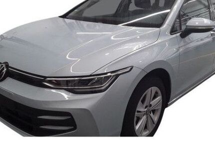 VW Golf 14.600 km 27.890 € Butzbach 35510