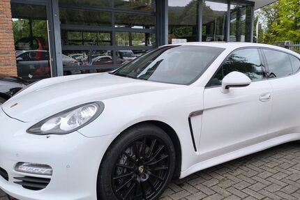 Porsche Panamera 282.000 km 21.700 &euro; Lügde 32676