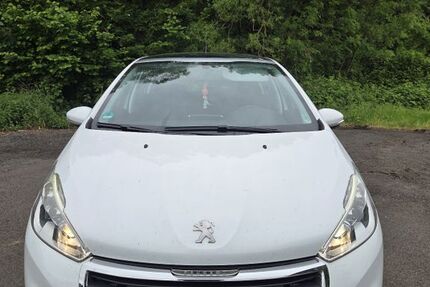 Peugeot 208 116.000 km 6.500 &euro; Gründau 63584