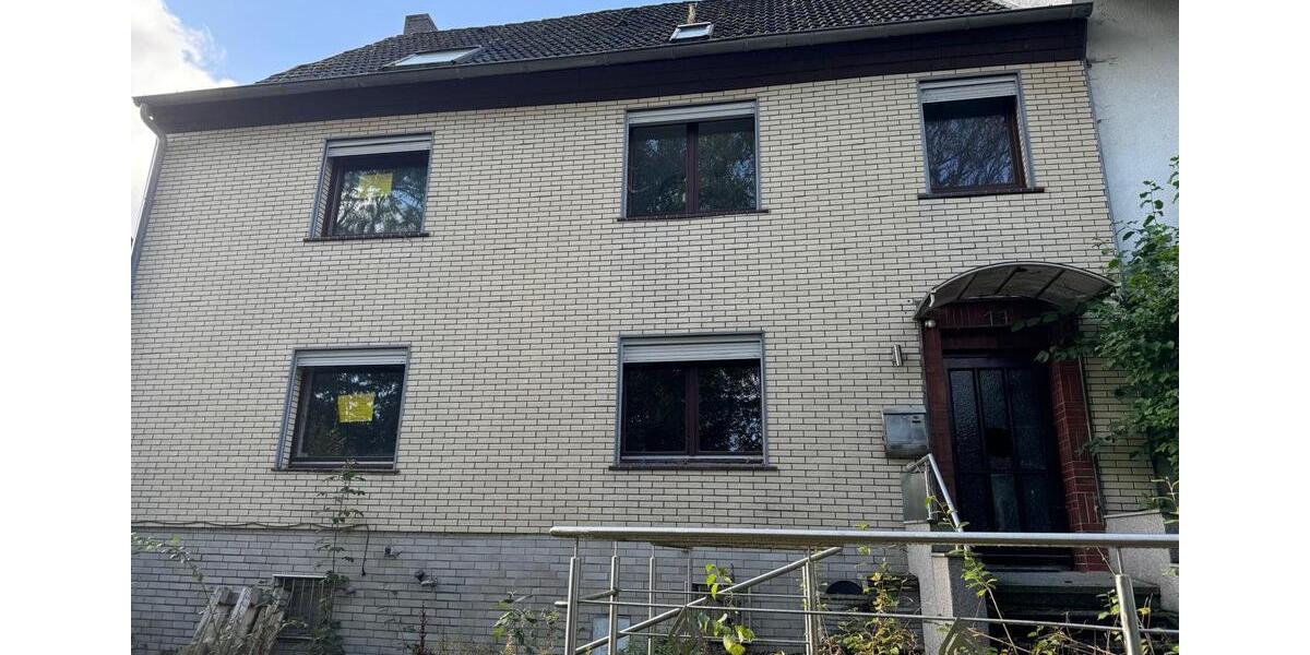 Doppelhaushälfte Warburg - 4 Zimmer, 200 m&sup2;, 98.000&euro; | Angebot:24252876