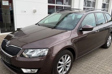 Skoda Octavia 151.000 km 9.900 &euro; Bad Dürrheim 78073