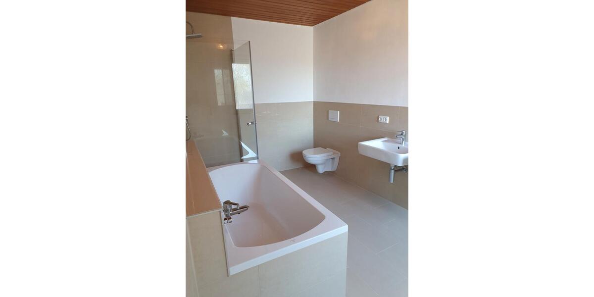 Einfamilienhaus Stockach - 6 Zimmer, 200 m&sup2;, 1.700&euro; | Angebot:26147151