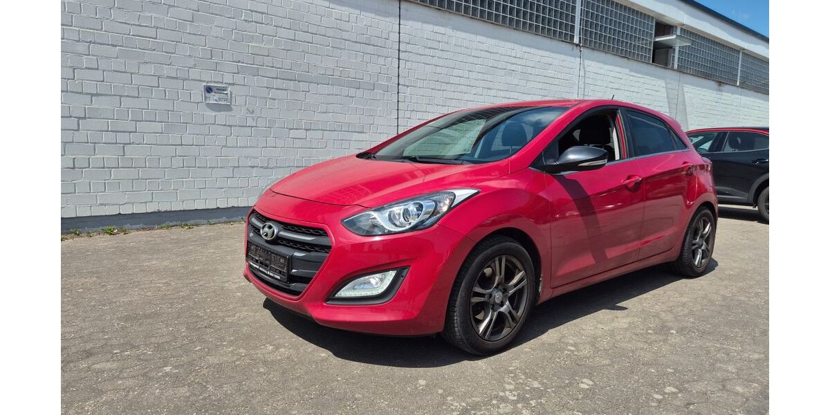 Hyundai i30 206.000 km 5.999 &euro; Kelkheim ( Taunus ) 65779