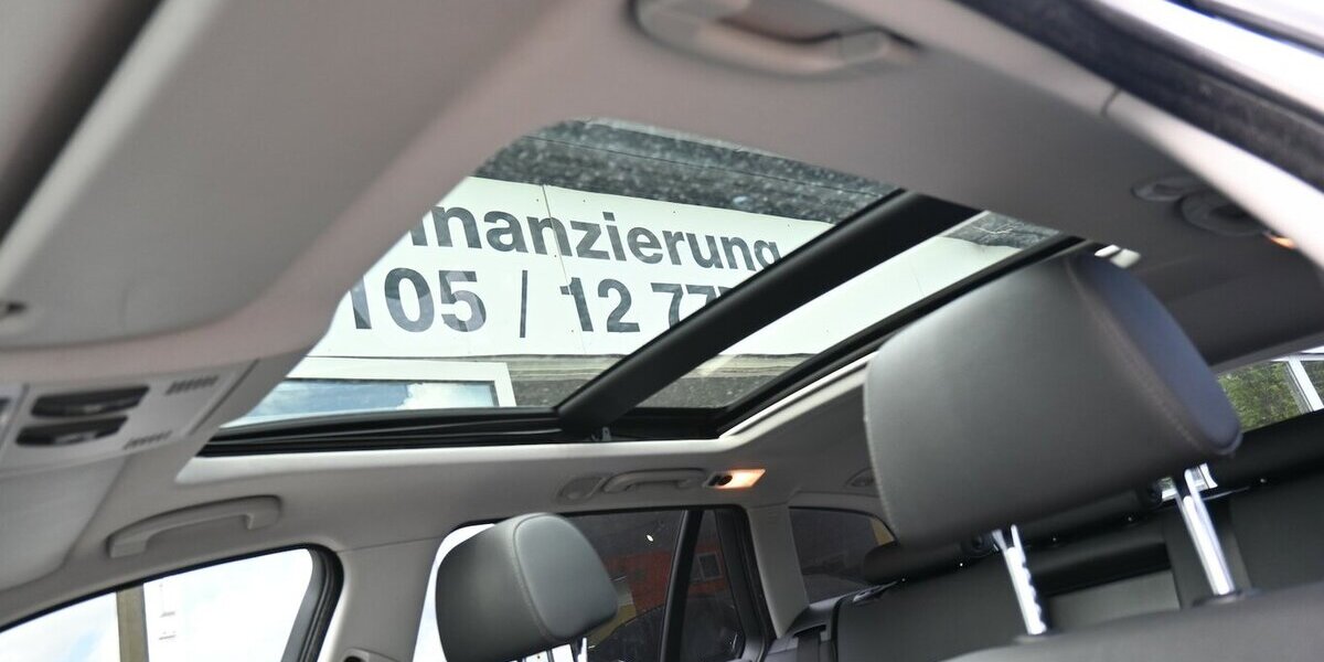 BMW 320 dAut tour Klimaaut Pano Navi Leder PDC 17Alu 240.000 km 6.400 &euro; Seevetal - Hittfeld 21218