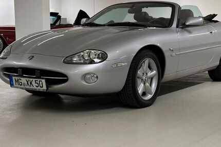 Jaguar XK8 88.964 km 25.900 &euro; Mönchengladbach 41063