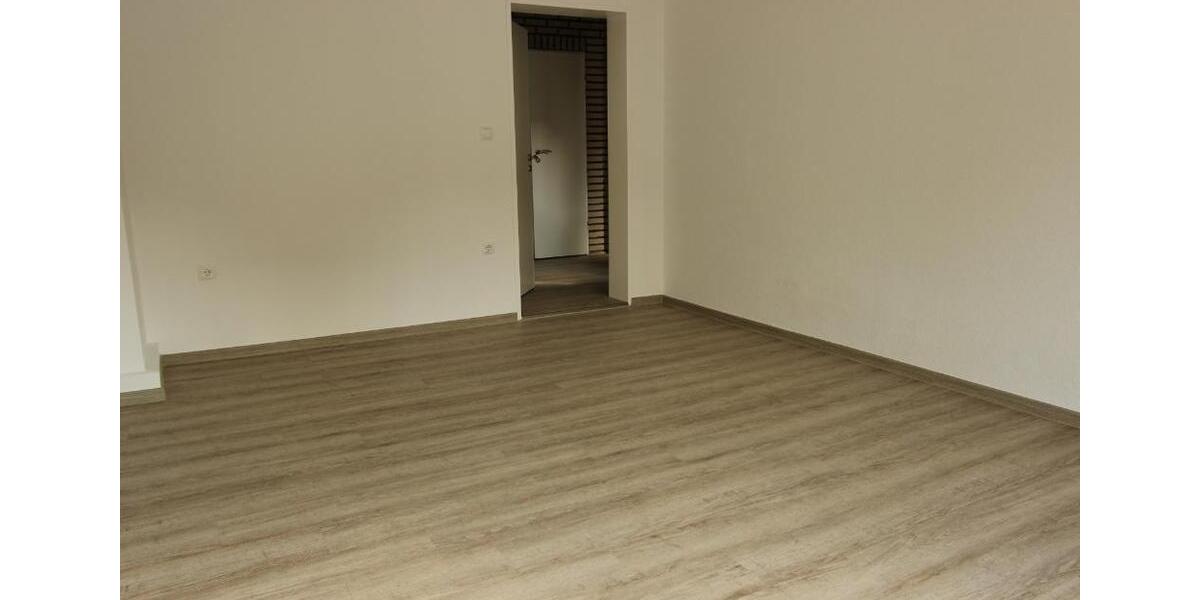 Einfamilienhaus Wilhelmshaven Altengroden - 3 Zimmer, 100 m&sup2;, 900&euro; | Angebot:26393116