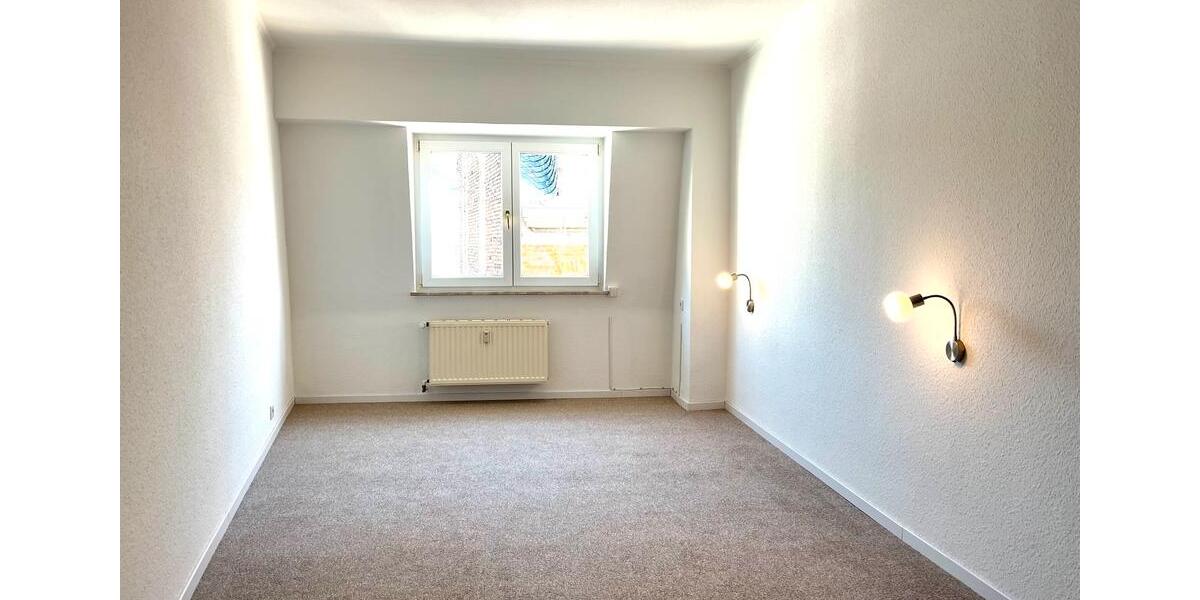Dachgeschoßwohnung Mayen - 3 Zimmer, 70 m&sup2;, 780&euro; | Angebot:26033599