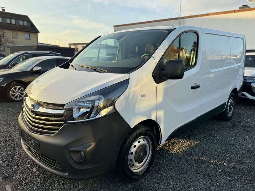 Opel Vivaro 125.100 km 10.900 € Rüsselsheim am Main 65428