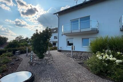 Haus Heusweiler - 8 Zimmer, 190 m&sup2;, 450.000&euro; | Angebot:27408393