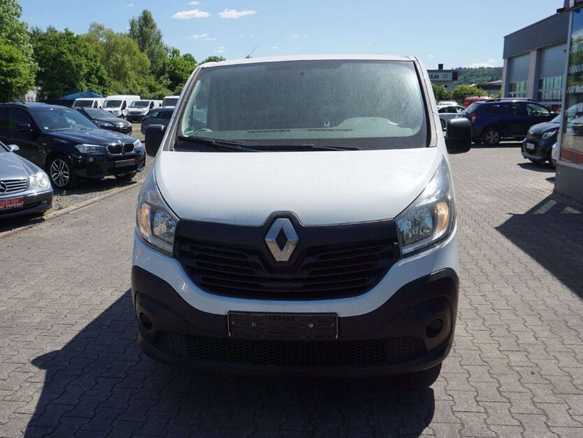Renault Trafic 147.175 km 7.900 € Konz 54329
