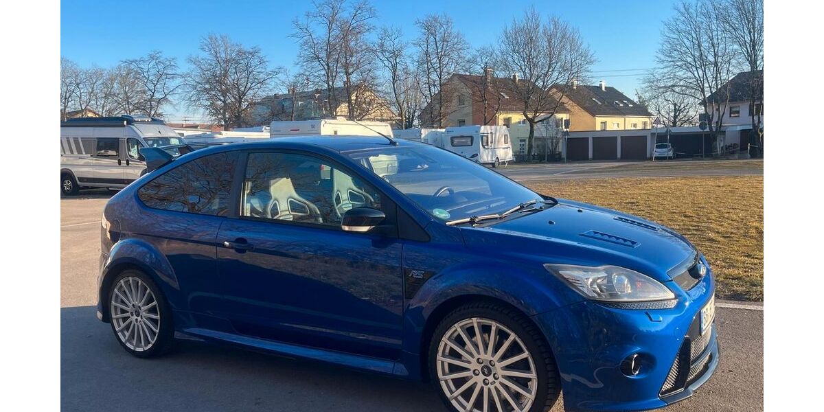 Ford Focus 125.900 km 28.900 &euro; Holzgerlingen 71088