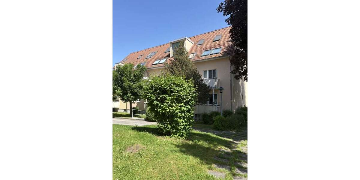 Etagenwohnung Werdau - 4 Zimmer, 102 m&sup2;, 102.000&euro; | Angebot:27126919
