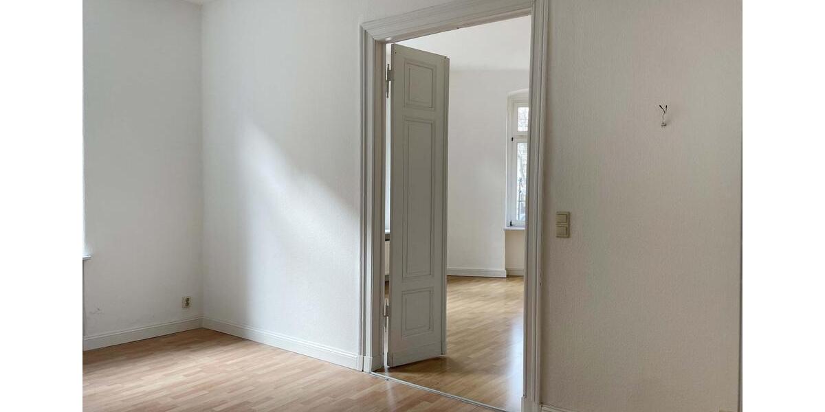 Etagenwohnung Halle (Saale) - 5.5 Zimmer, 170 m&sup2;, 1.530&euro; | Angebot:26412893