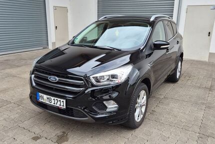 Ford Kuga 35.600 km 17.800 &euro; Neckarsulm 74172