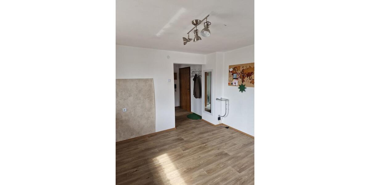 Etagenwohnung Lennestadt - 4 Zimmer, 100 m&sup2;, 700&euro; | Angebot:26317760