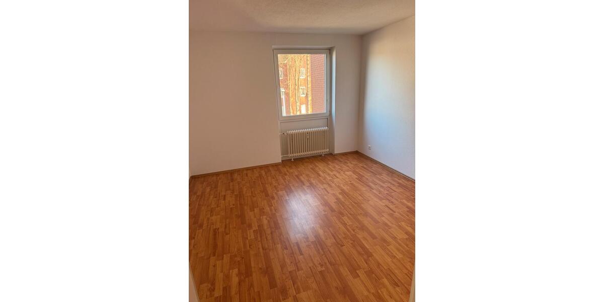 Etagenwohnung Delmenhorst Düsternort - 4 Zimmer, 85 m&sup2;, 890&euro; | Angebot:25756572