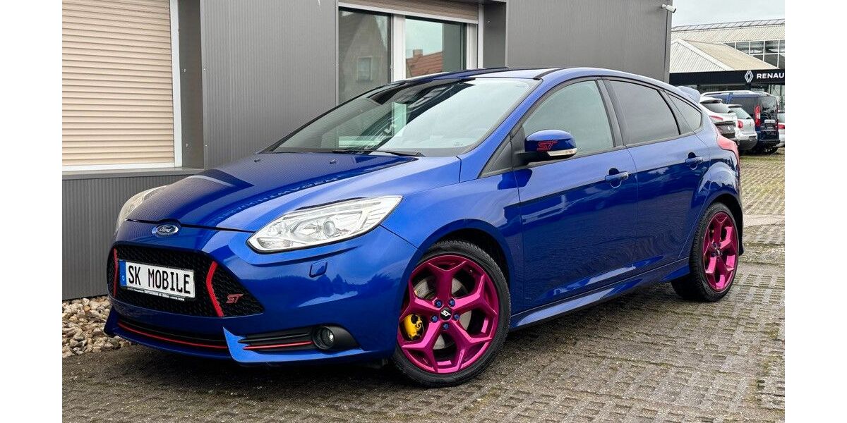 Ford Focus 196.000 km 7.999 &euro; Bitterfeld-Wolfen 06766