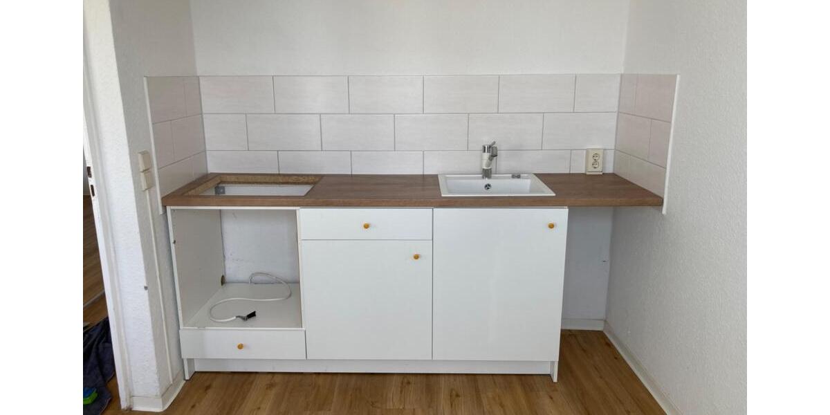 Etagenwohnung Rostock Evershagen - 1 Zimmer, 37 m&sup2;, 330&euro; | Angebot:25420466