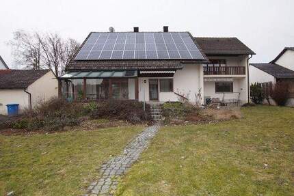 Haus Parkstetten - 7 Zimmer, 192 m&sup2;, 1.000&euro; | Angebot:25475741