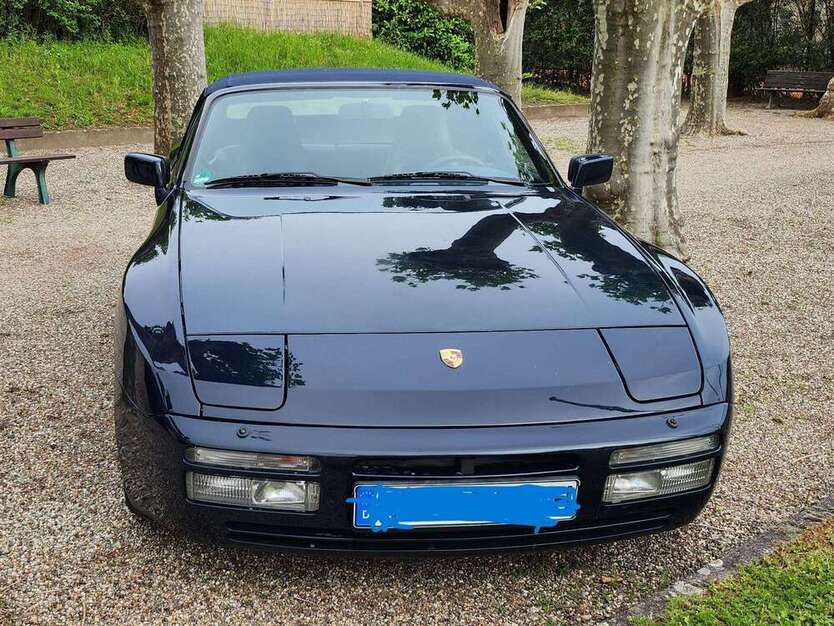 944