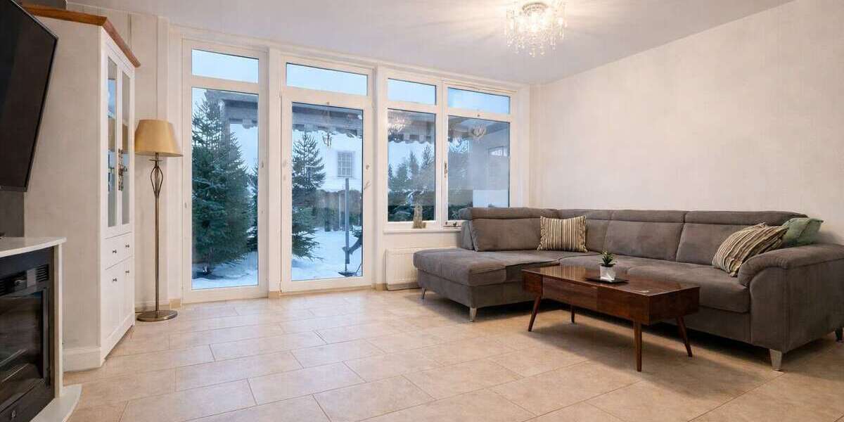 Haus zum Kaufen in Hennigsdorf 399.000 € 97 m² 5 zimmer