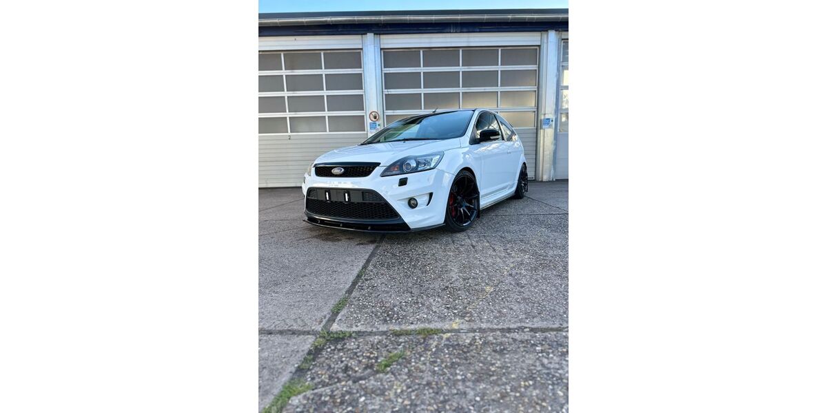 Ford Focus 155.000 km 13.999 &euro; Schwalbach 66773