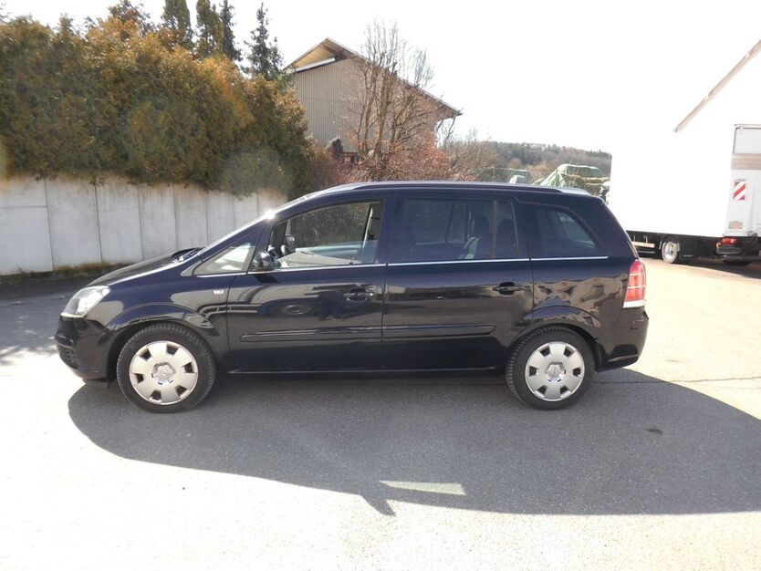 Opel Zafira 162.540 km 2.999 € Hechingen 72379