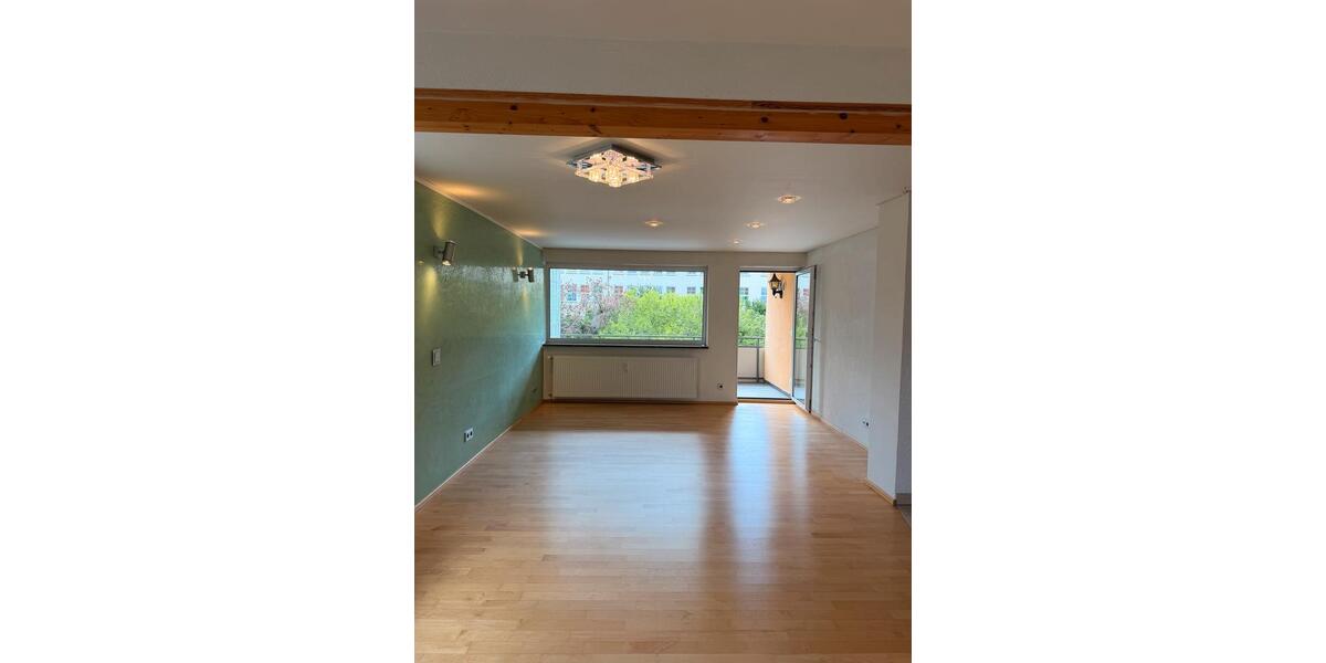 Etagenwohnung Villingen-Schwenningen Schwenningen - 2.5 Zimmer, 88 m&sup2;, 230.000&euro; | Angebot:27003088