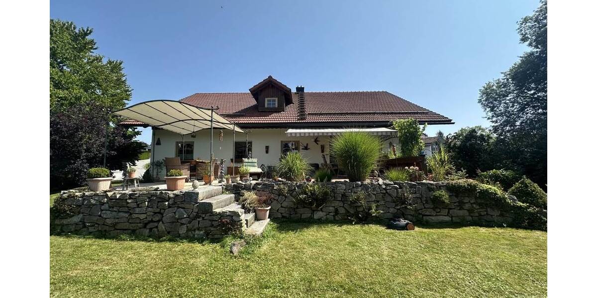 Mehrfamilienhaus, Wohnhaus Jandelsbrunn - 6 Zimmer, 200 m&sup2;, 565.000&euro; | Angebot:24062085