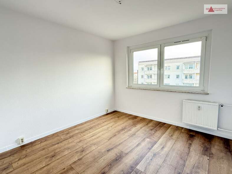 Wohnung zum Kaufen in Annaberg-Buchholz 30.080 € 68.95 m² 4 zimmer
