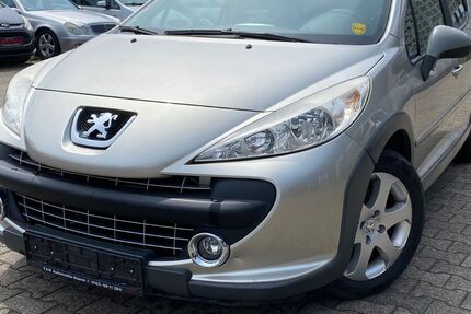 Peugeot 207 211.000 km 2.670 € Hamm 59077