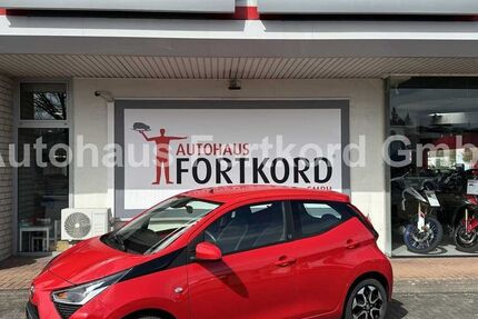 Toyota Aygo (X) 9.360 km 14.980 &euro; Bielefeld 33689