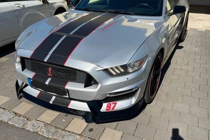 Ford Mustang 108.200 km 17.900 &euro; Eggolsheim 91330