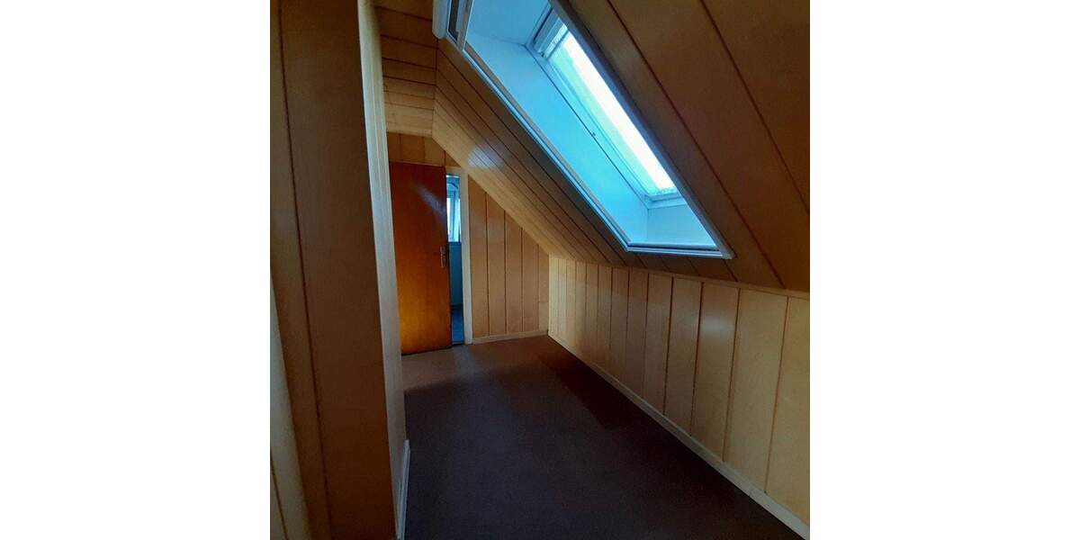 Sehr schönes Einfamilienhaus mit Garage in Rodenkirchen 4 zimmer