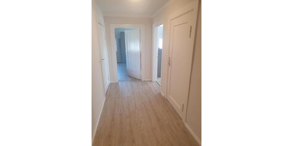 Etagenwohnung Perleberg - 3 Zimmer, 82 m&sup2;, 670&euro; | Angebot:26085795