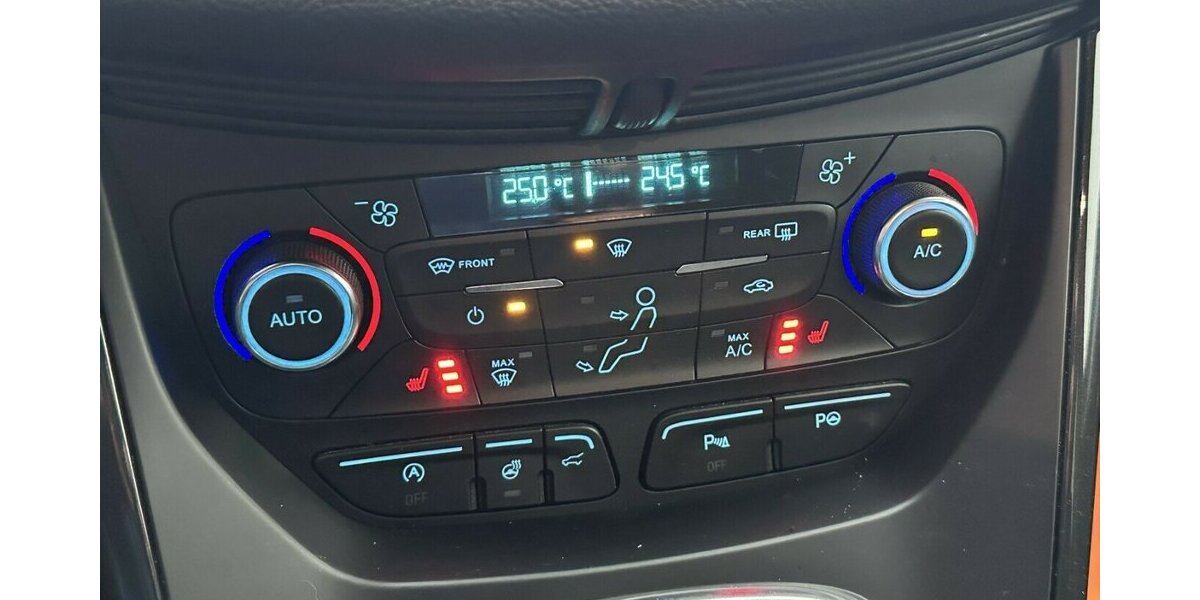 Ford Kuga 1,5 EcoBoost ST-Line +AHK+Allwetterreifen+ 113.000 km 15.790 &euro; Jaderberg 26349