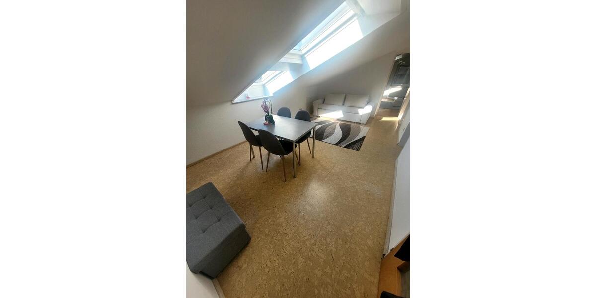 Einfamilienhaus Gärtringen - 2 Zimmer, 85 m&sup2;, 880&euro; | Angebot:26616547