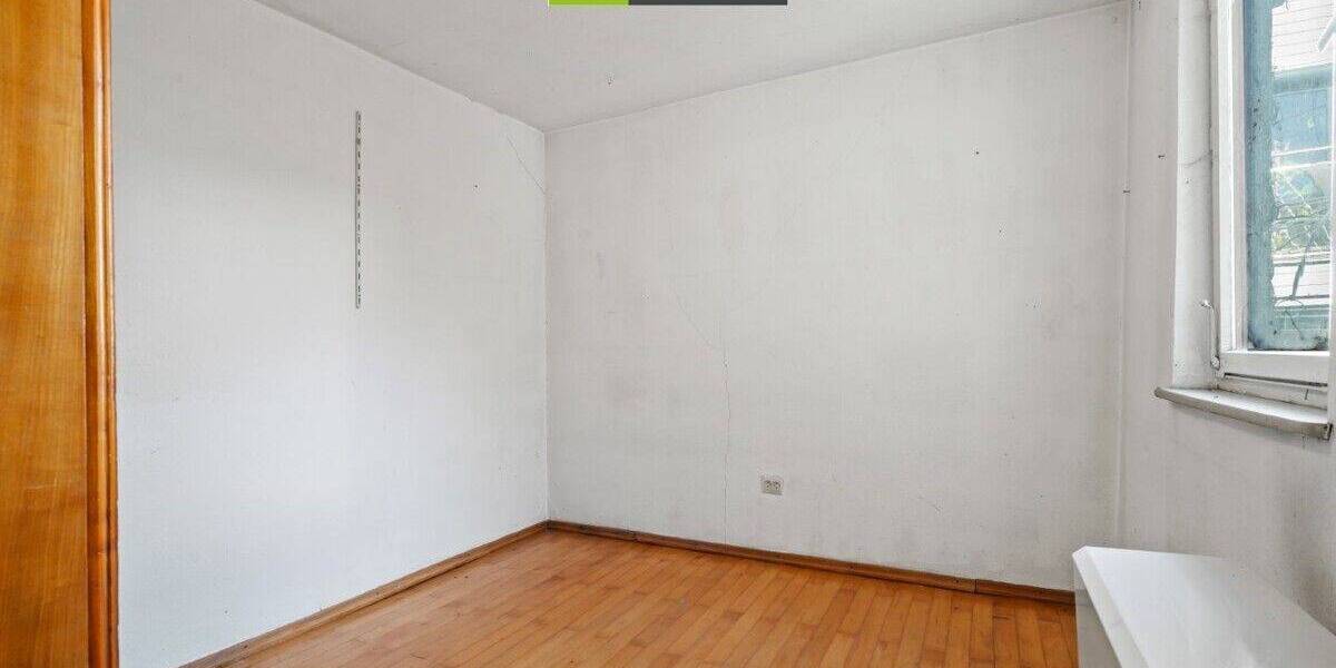Doppelhaushälfte Gomadingen - 6 Zimmer, 127 m&sup2;, 80.000&euro; | Angebot:25693511
