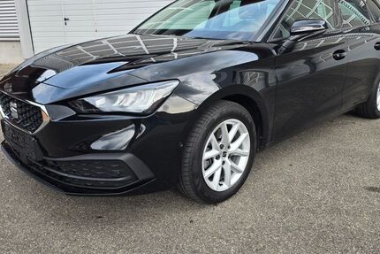 Seat Leon 50.850 km 21.900 &euro; Langenenslingen 88515